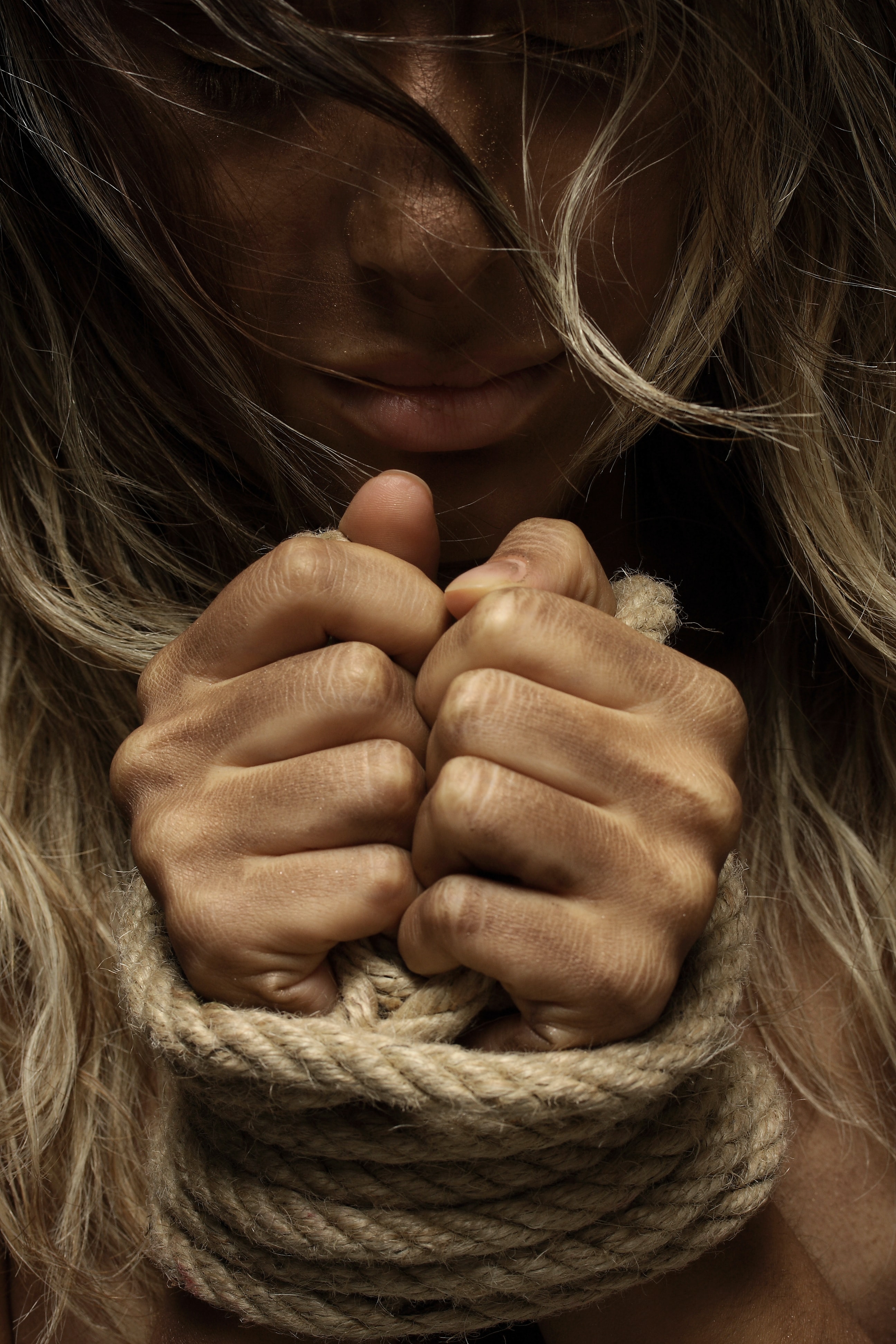 Read more about the article ΥΠΕΡ (Α)ΔΥΝΑΤΟΥ: Σκέψεις για την κακοποίηση των γυναικών και το ψυχολογικό προφίλ του «κακοποιητικού άντρα»