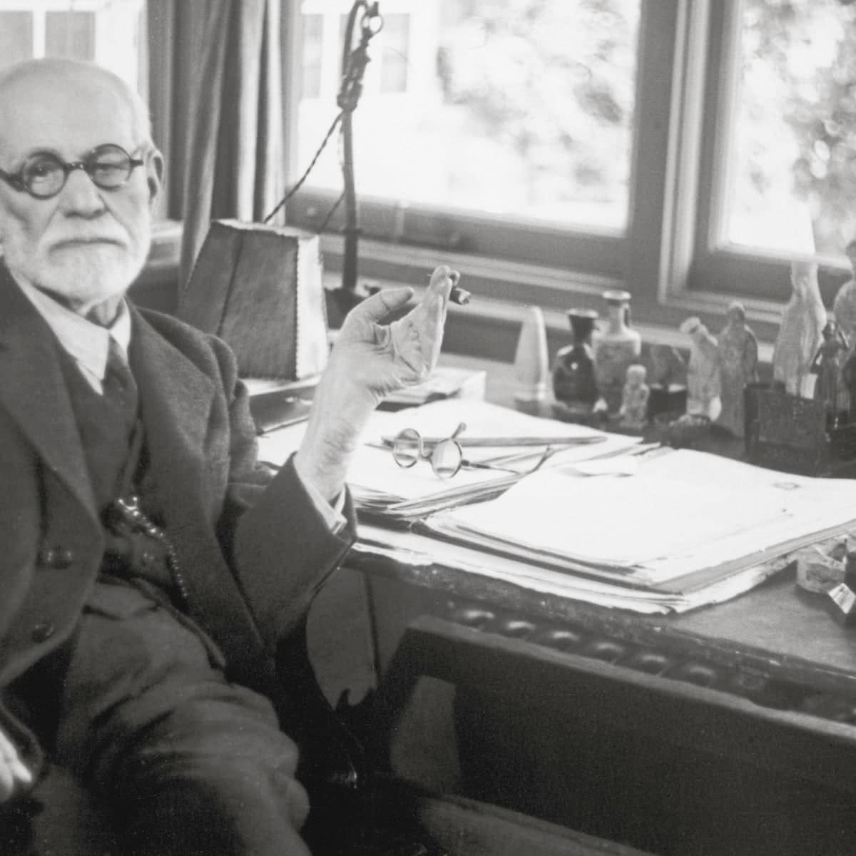 Read more about the article Η ΚΛΗΡΟΝΟΜΙΑ ΤΟΥ FREUD